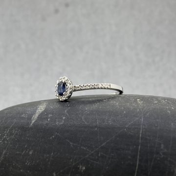 Anillo de compromiso Rosetón Zafiro